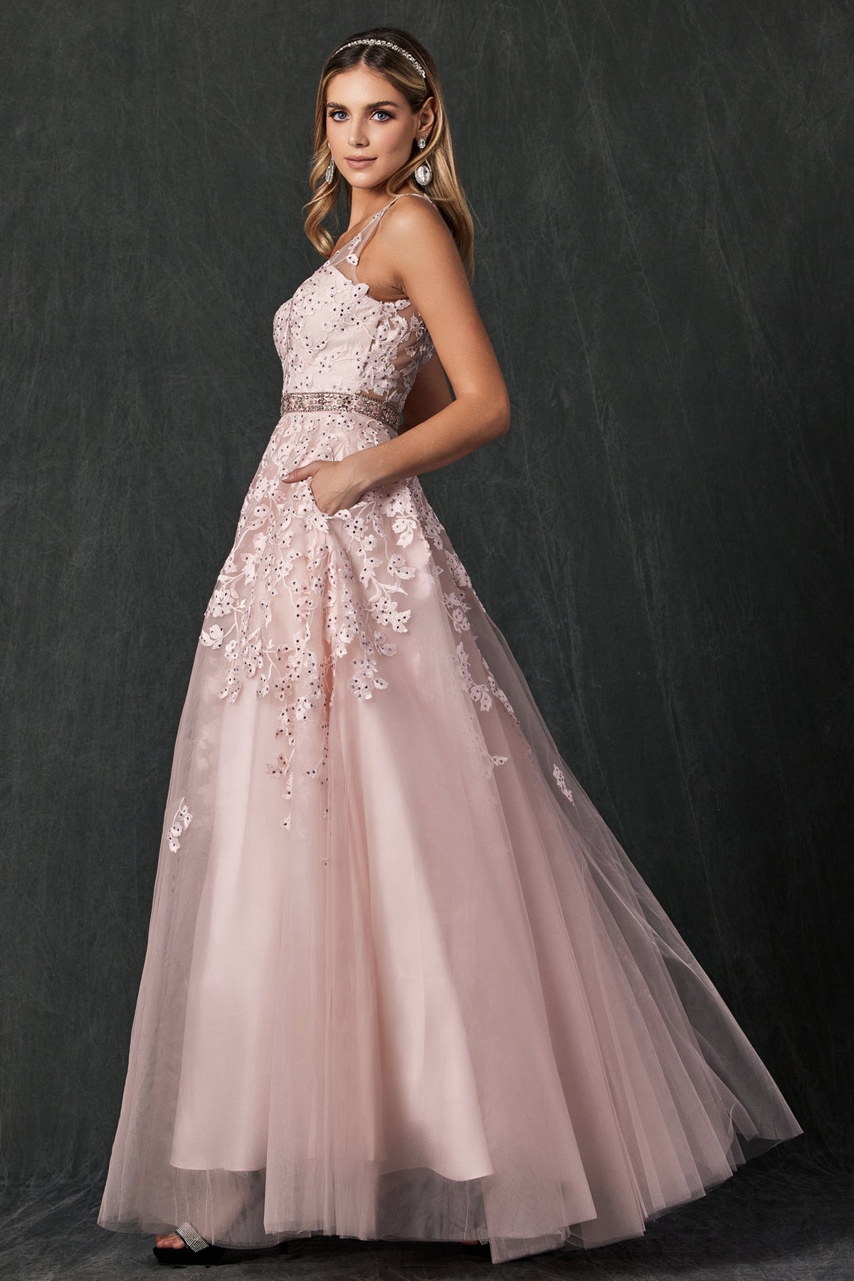 Lauri Dress